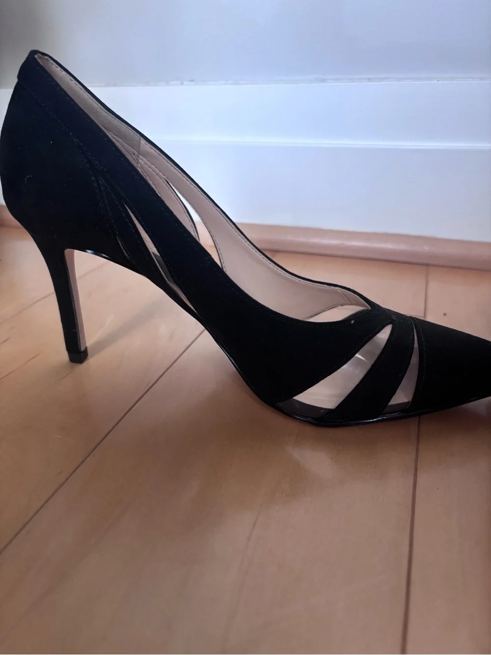 NEW Jessica Simpson Black Pointed Cutout Suede Pumps